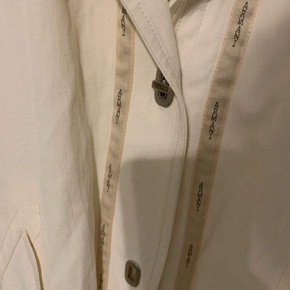 Giorgio Armani Women's Cream Jacket - Picture 6 of 6